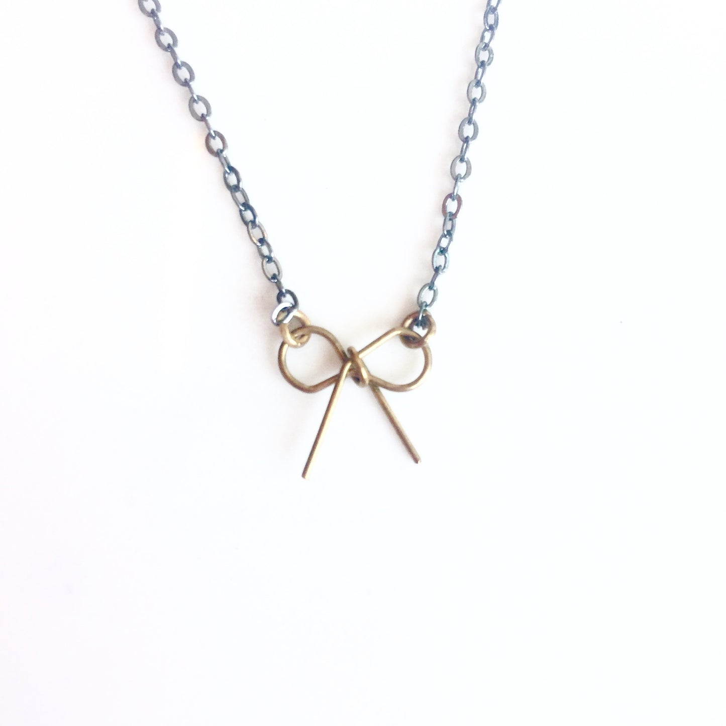 Tiny Bow Choker
