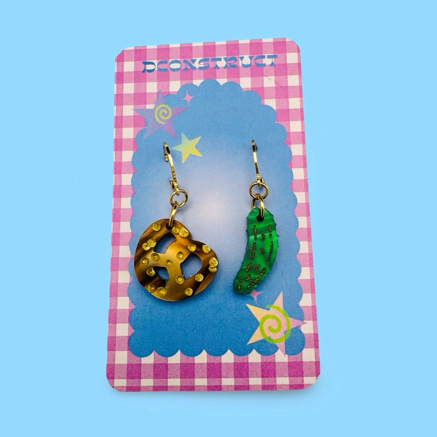 Boucle d'oreille bretzel et cornichon