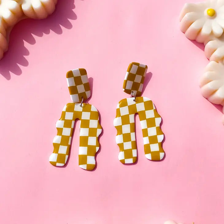 Checker Gingham Dangle Earrings in Peanut