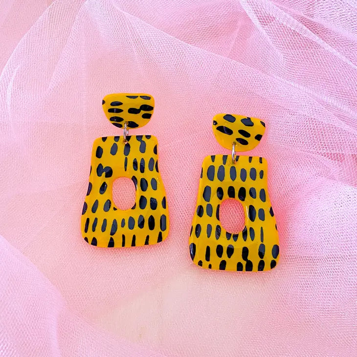 Abstract Dot Dangle Earrings in Yellow/Black