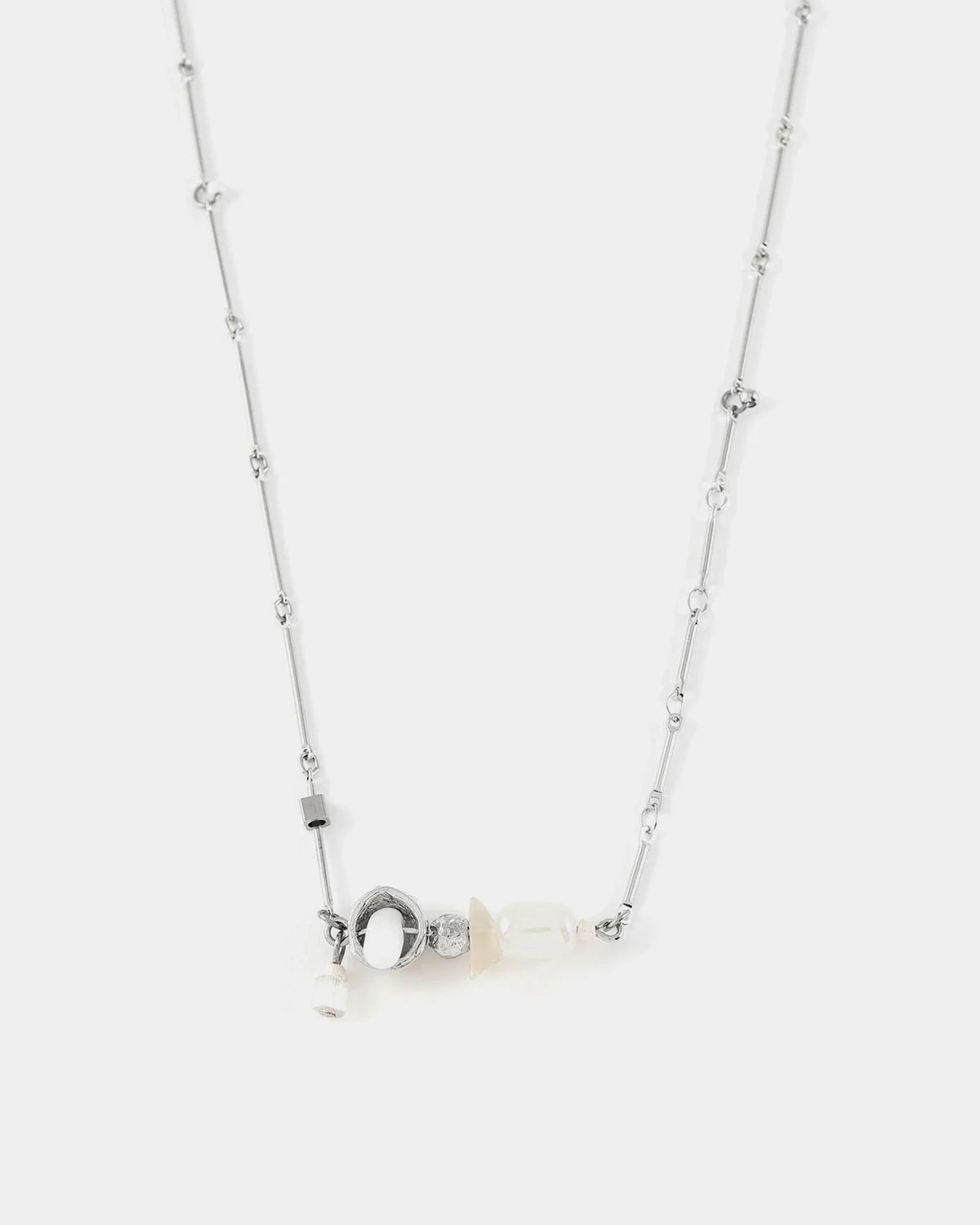 Collier Dardo