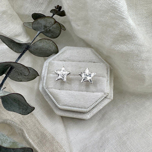 Wonder studs (boutons d’oreilles, «Wonder»)