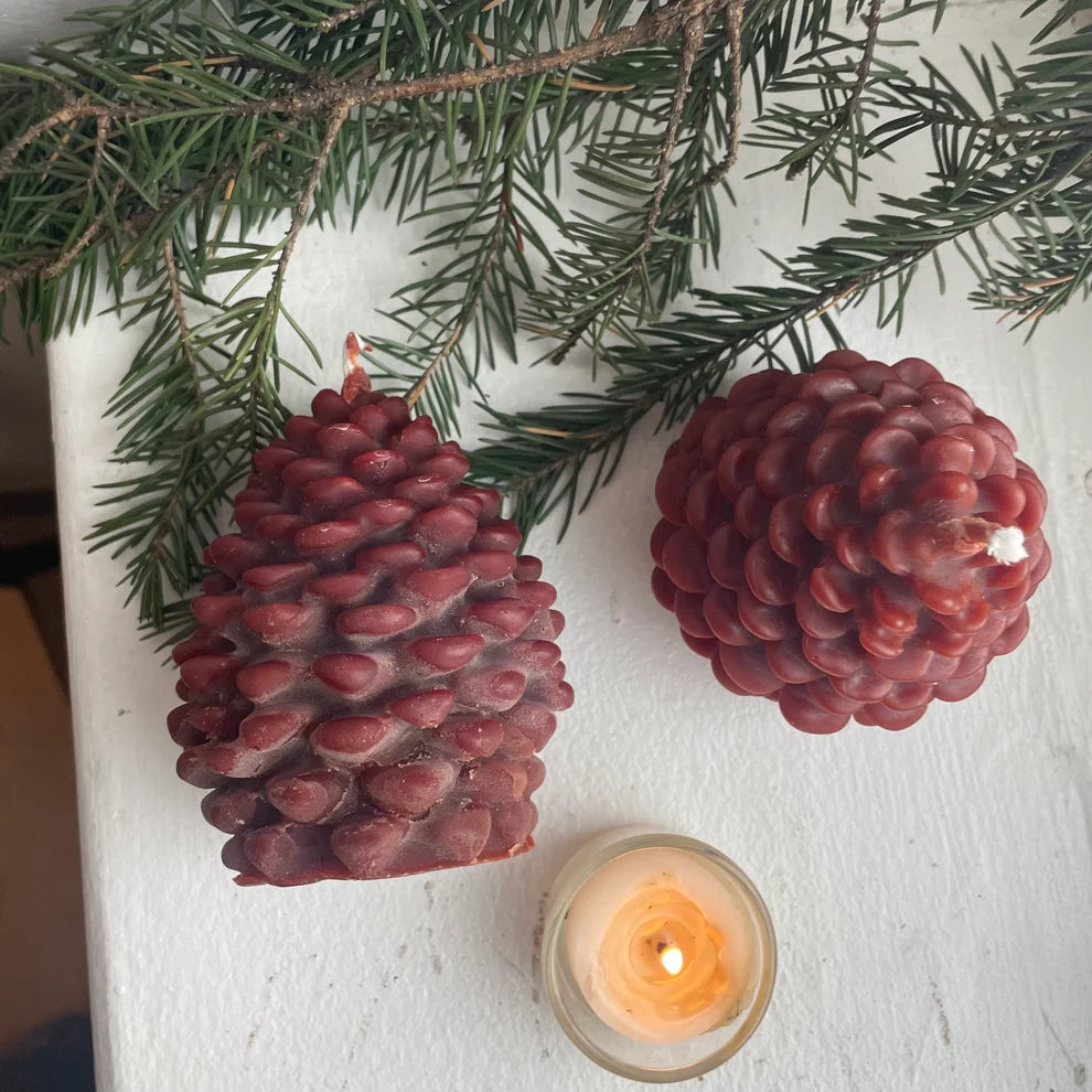 Rust Brown Beeswax Pinecone Candle