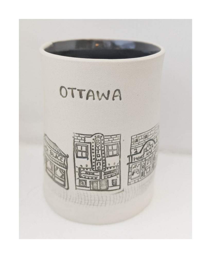 Steffi Acevedo – Gobelet « Ottawa » en céramique (10 oz)